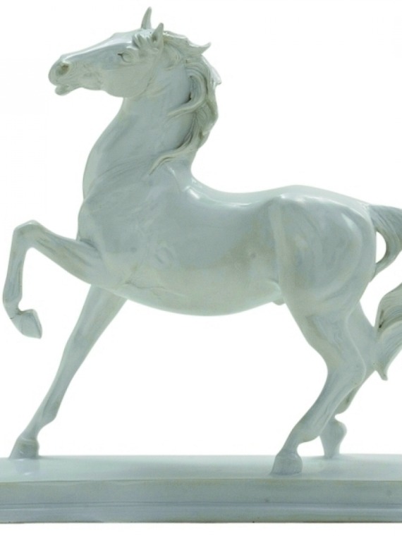 Esc Cavalo Pata em pé